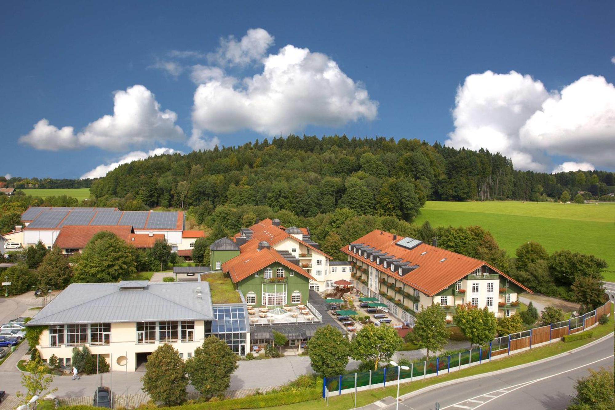 Hotel Bayerischer Hof Miesbach, BW Premier Collection Exterior foto